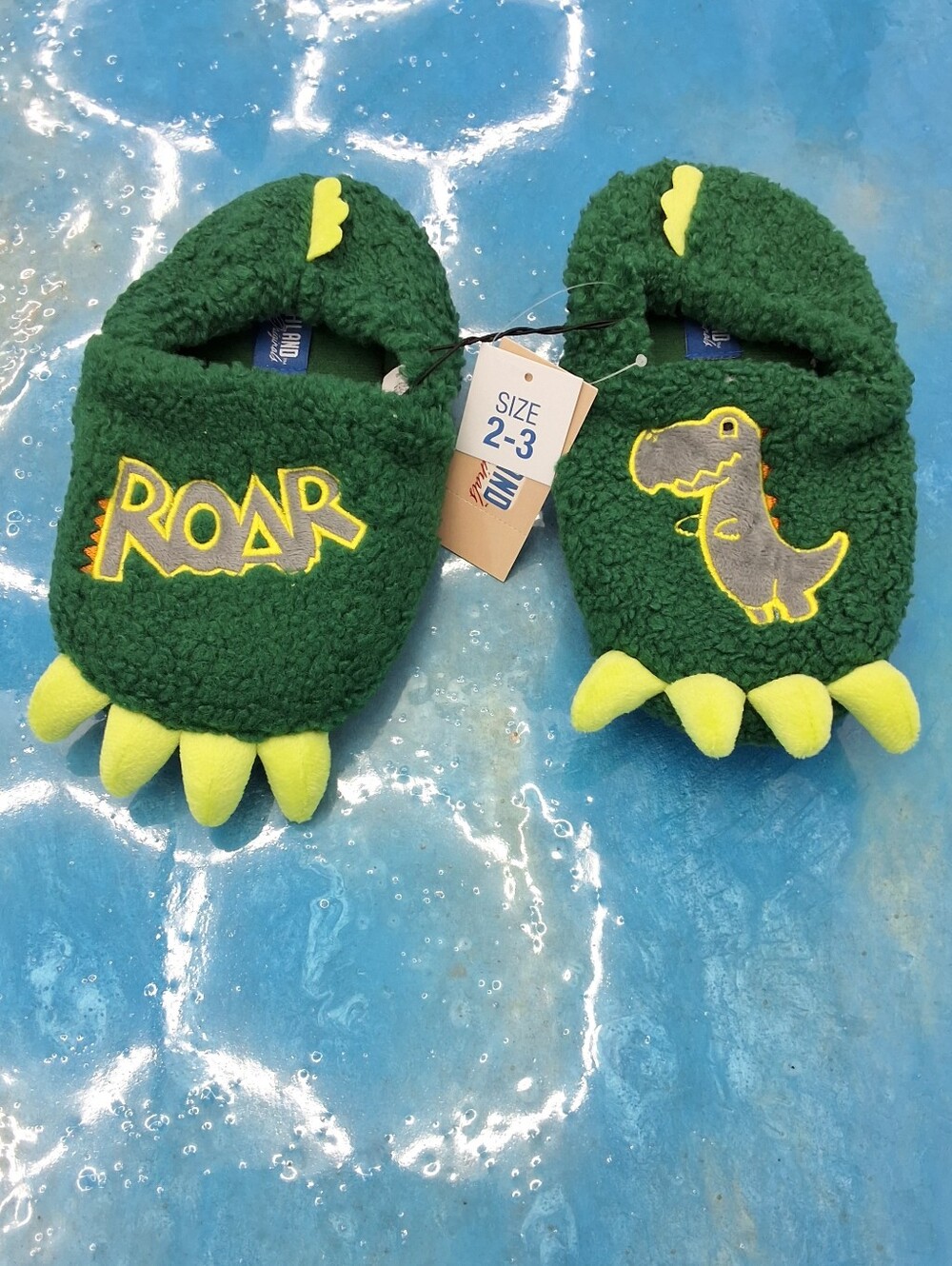 Kids Boys Dinosaur Slippers Dino Feet Plush House Shoes Green, Size 2-3, NWT